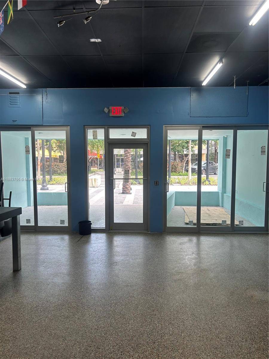 Hollywood, FL 33020,2020 Hollywood Blvd