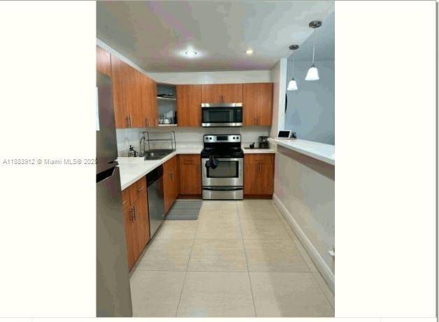 Sunny Isles Beach, FL 33160,19370 Collins Ave #1117