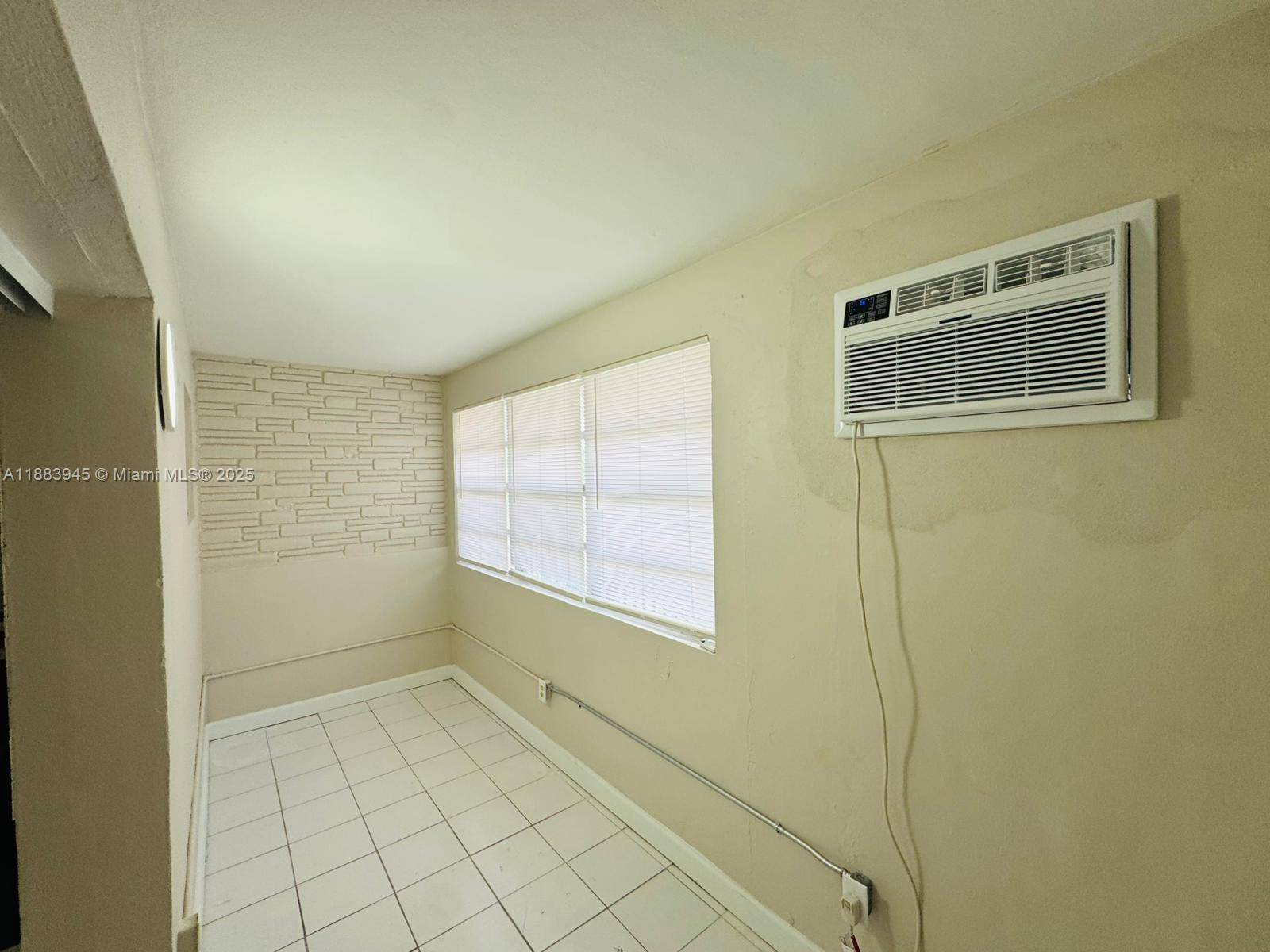 Miami, FL 33135,2960 W Flagler St #102