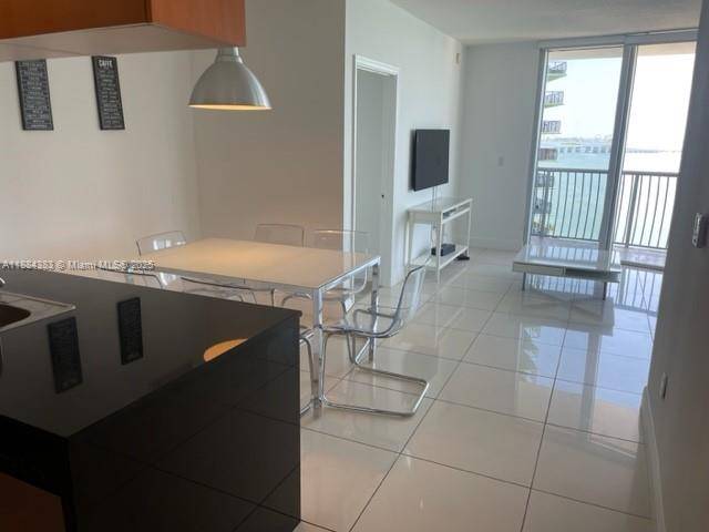 Miami, FL 33132,1750 N Bayshore Dr #2201