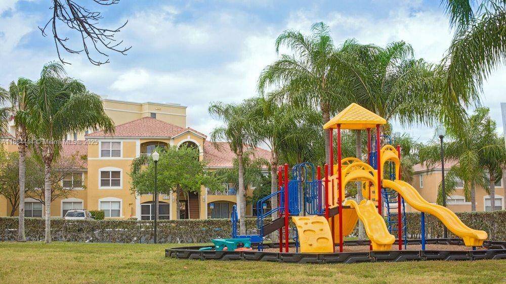 Coconut Creek, FL 33073,5560 NW 61st St #704
