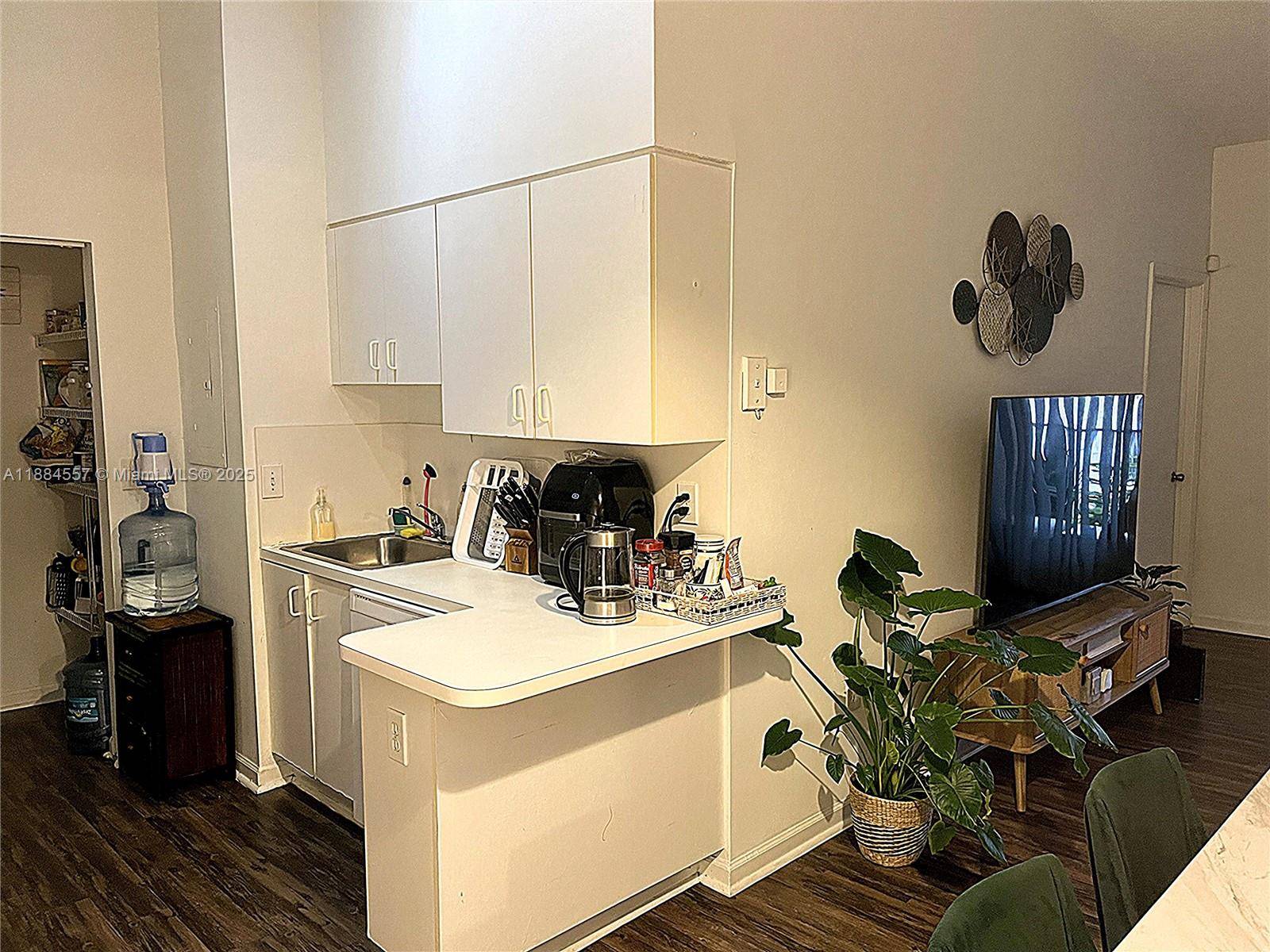 Davie, FL 33024,3211 Sabal Palm Mnr #203