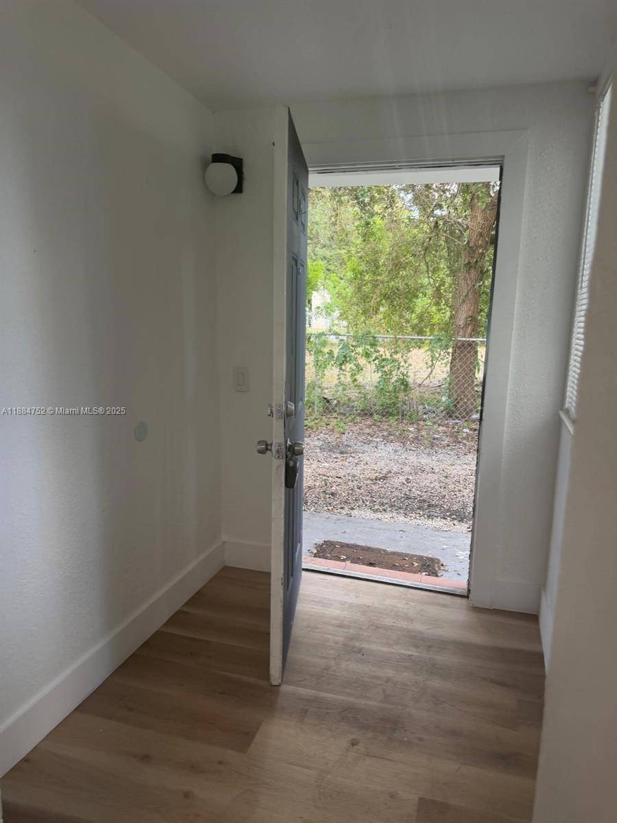 Miami, FL 33142,1613-1615 NW 45th St