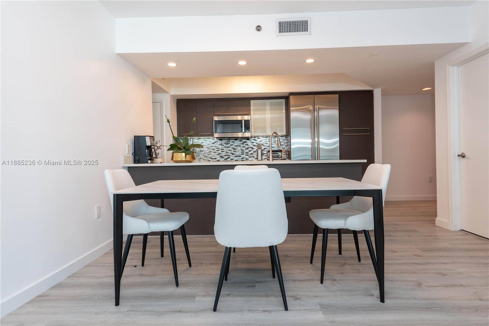 Miami, FL 33131,55 SE 6th St #3403