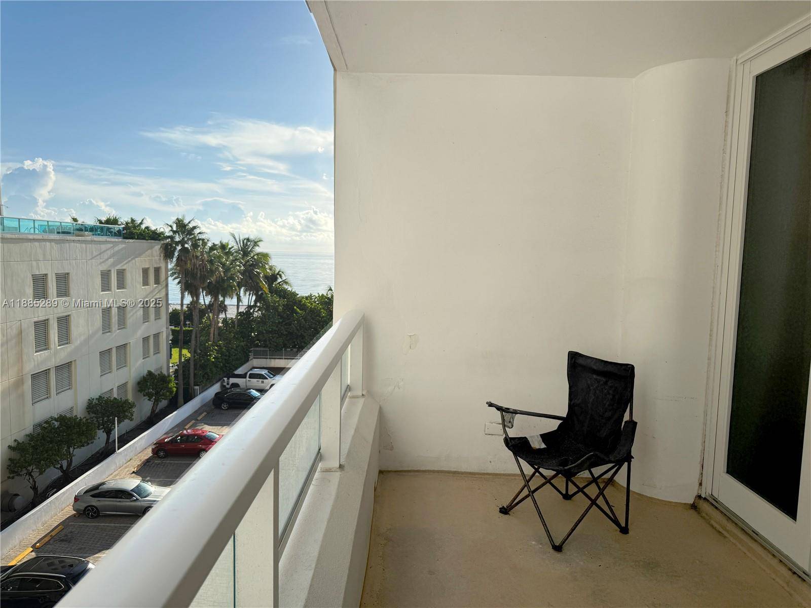 Miami Beach, FL 33140,5005 Collins Ave #523