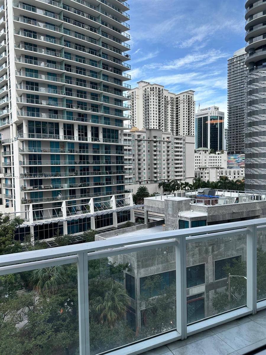 Miami, FL 33131,1080 Brickell Ave #703