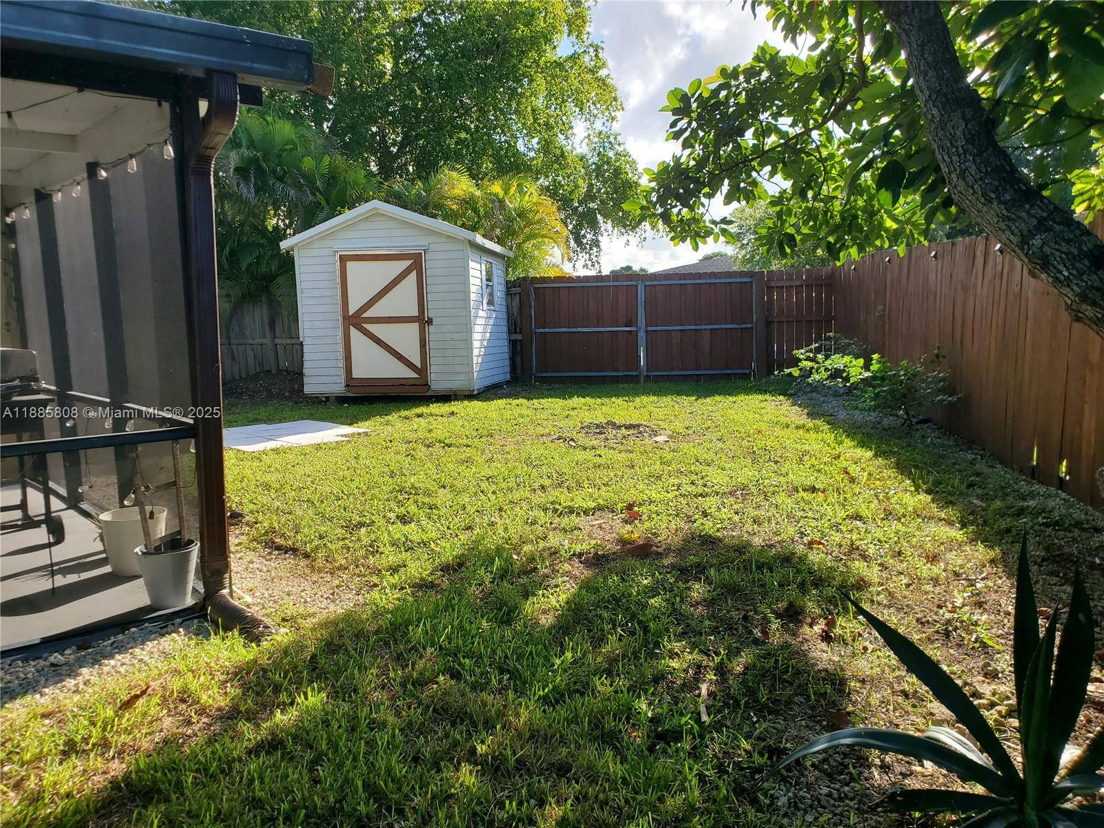 Palmetto Bay, FL 33157,9400 SW 180th St