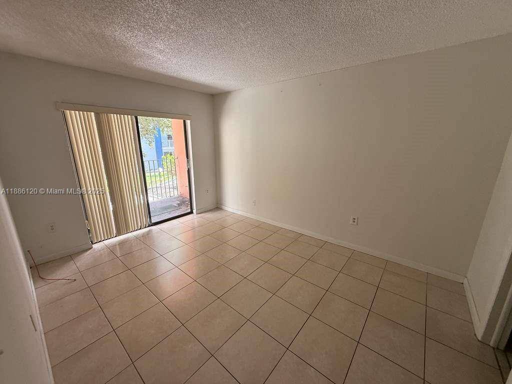 Hialeah, FL 33012,6675 W 4th Ave #201