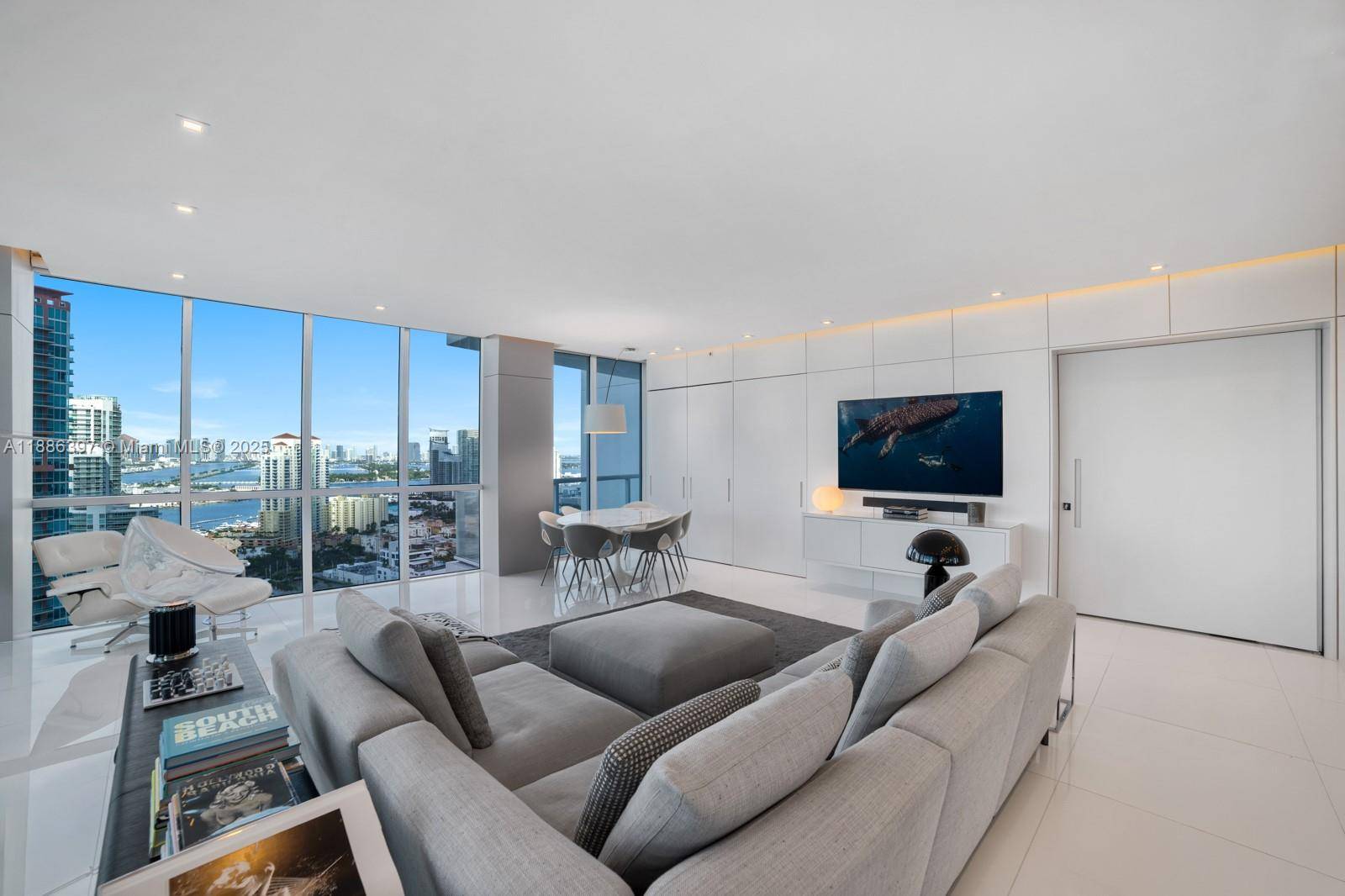 Miami Beach, FL 33139,50 S Pointe Dr #2903