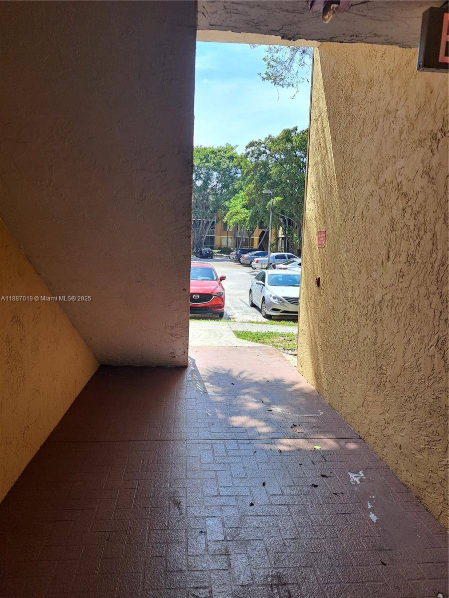 Pompano Beach, FL 33069,4045 W Mcnab Rd #G101