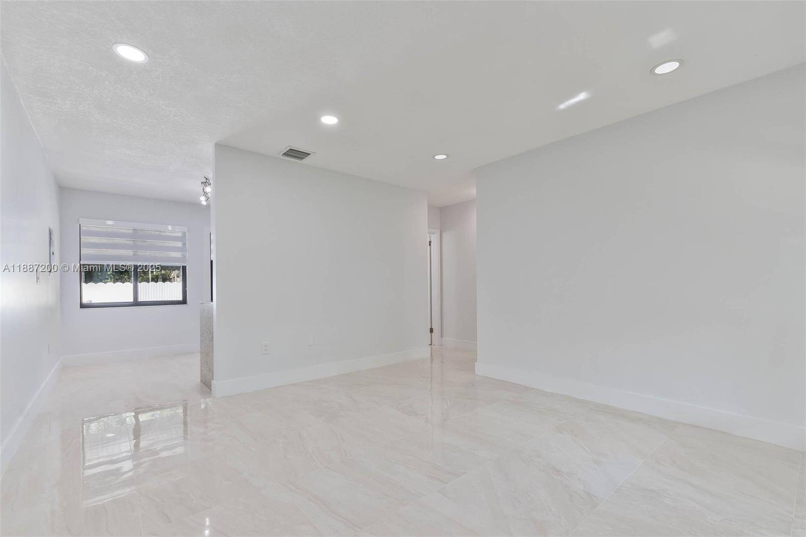 Miami, FL 33133,2567 SW 21st Ave #2567