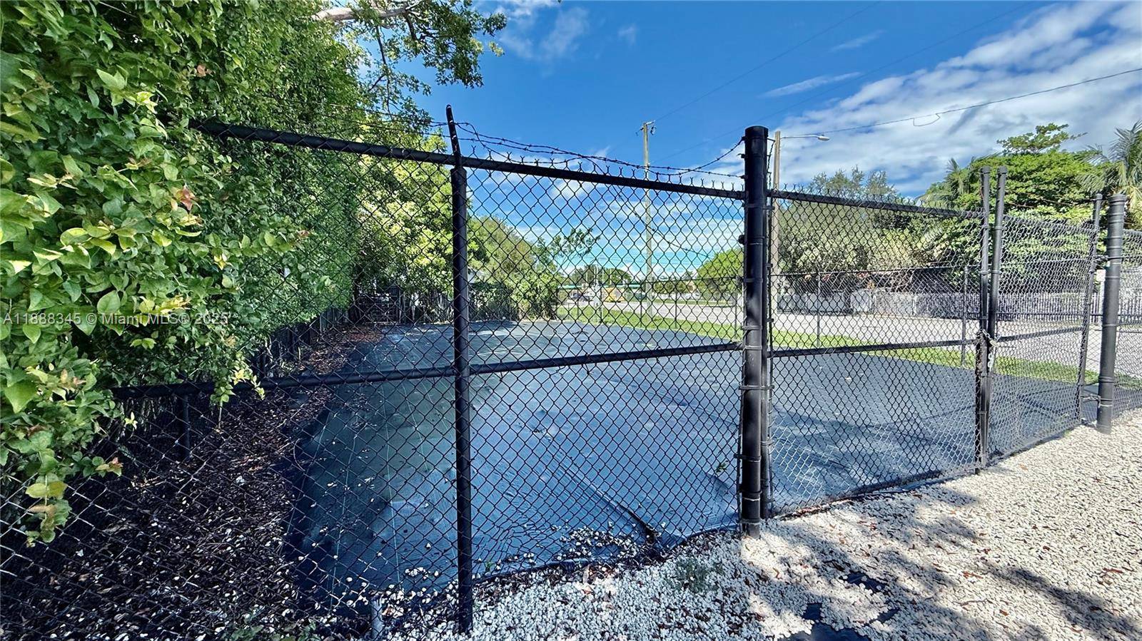 Miami, FL 33137,6050 N Miami Ave