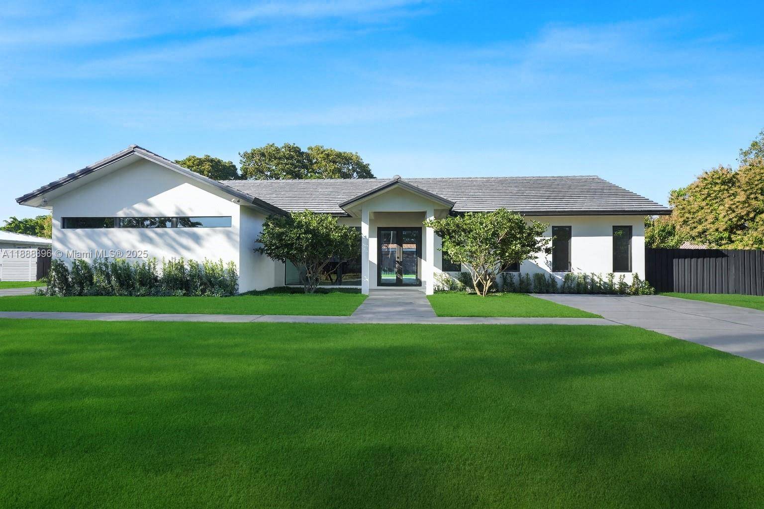 Palmetto Bay, FL 33157,8765 SW 175th St