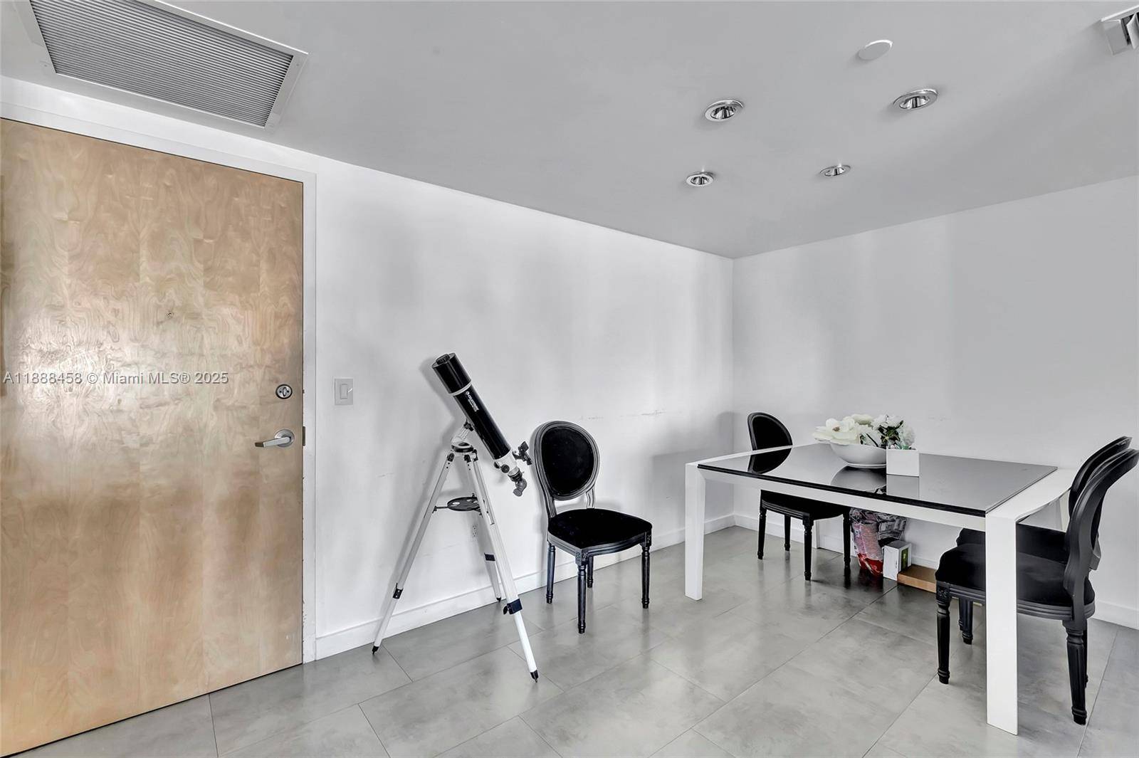 Miami, FL 33130,350 S Miami Ave #1703