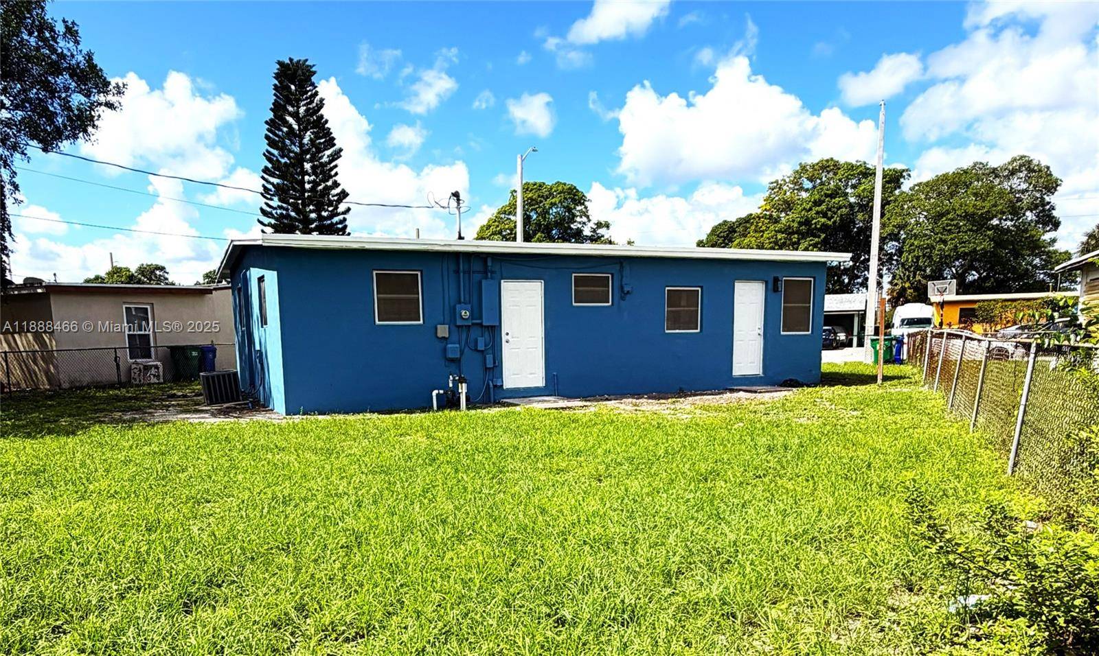 Fort Lauderdale, FL 33311,318 NW 30th Ter