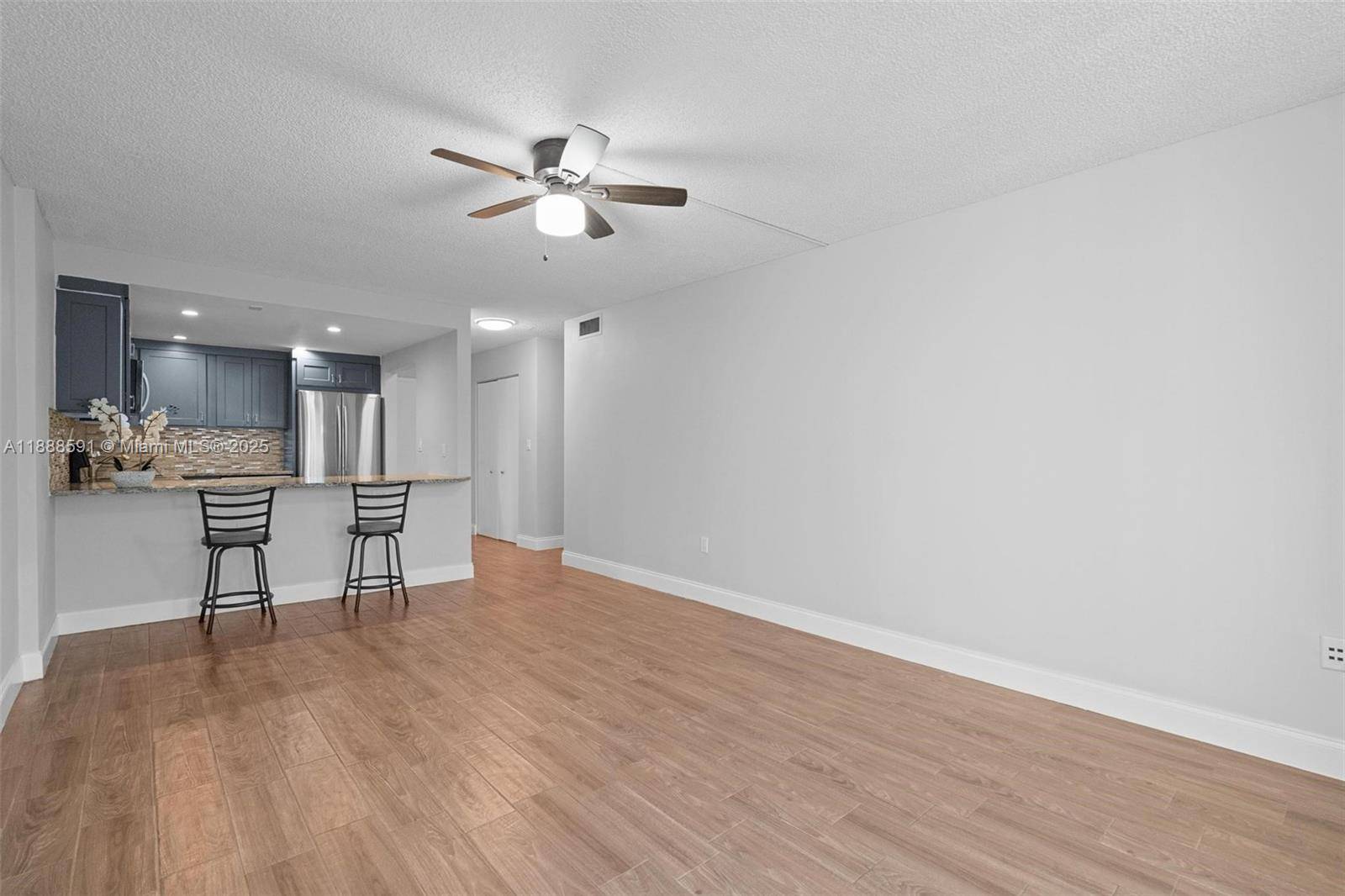 North Miami Beach, FL 33160,16851 NE 23rd Ave #A107