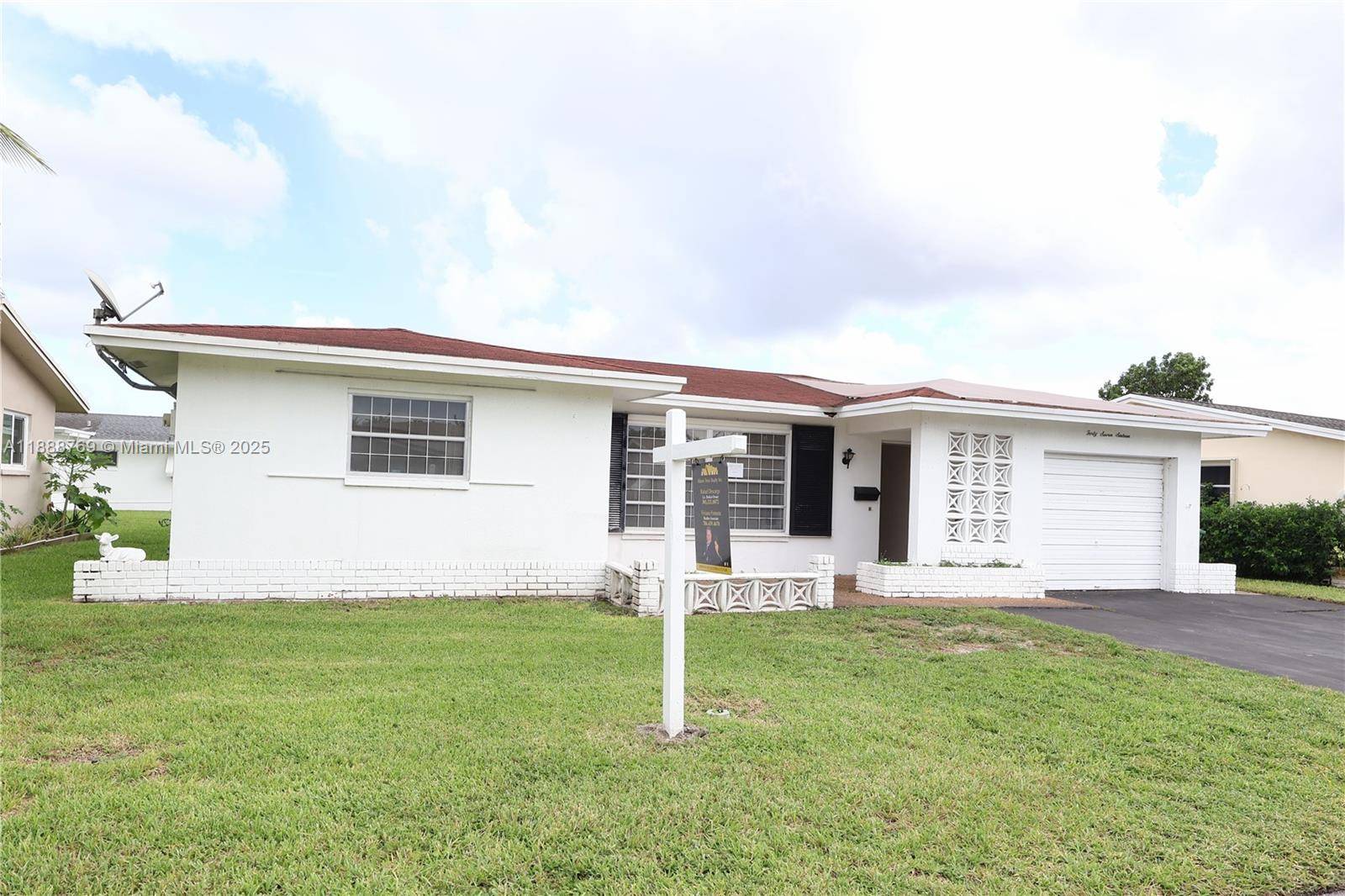 Tamarac, FL 33319,4716 NW 48th Ave