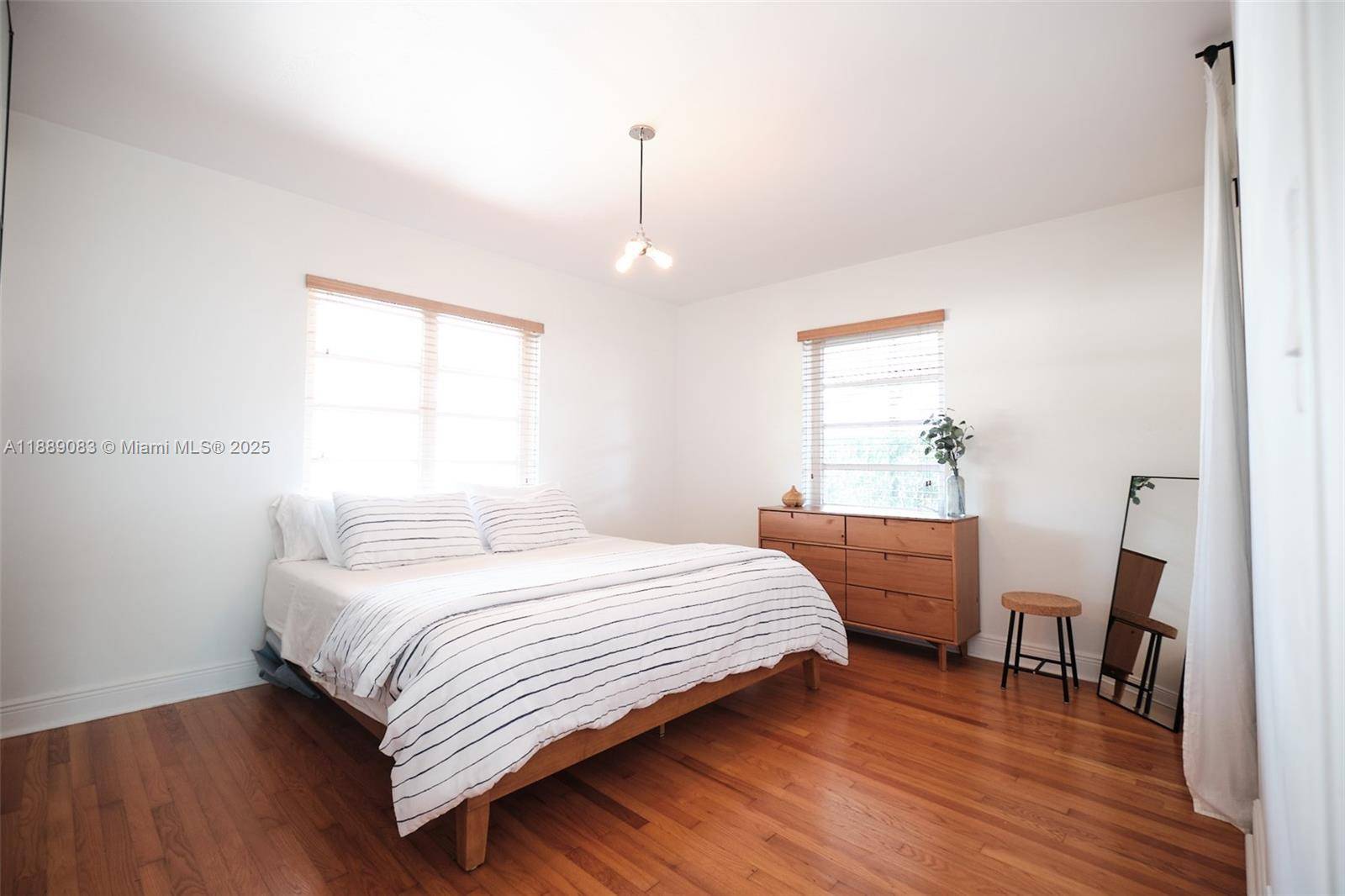 Miami, FL 33145,3160 SW 19th Ter