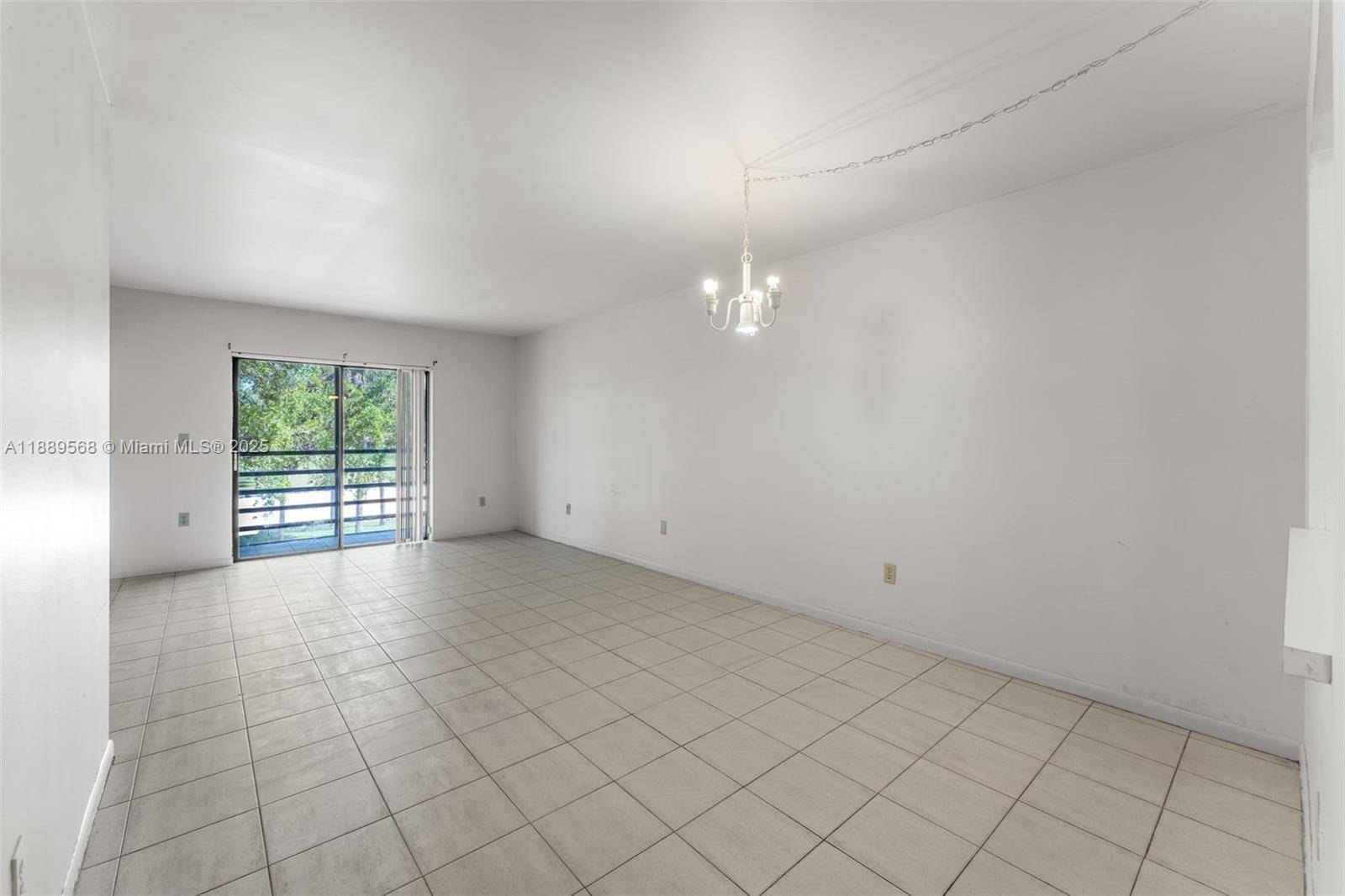 Miami, FL 33196,14859 SW 104th St #8-203