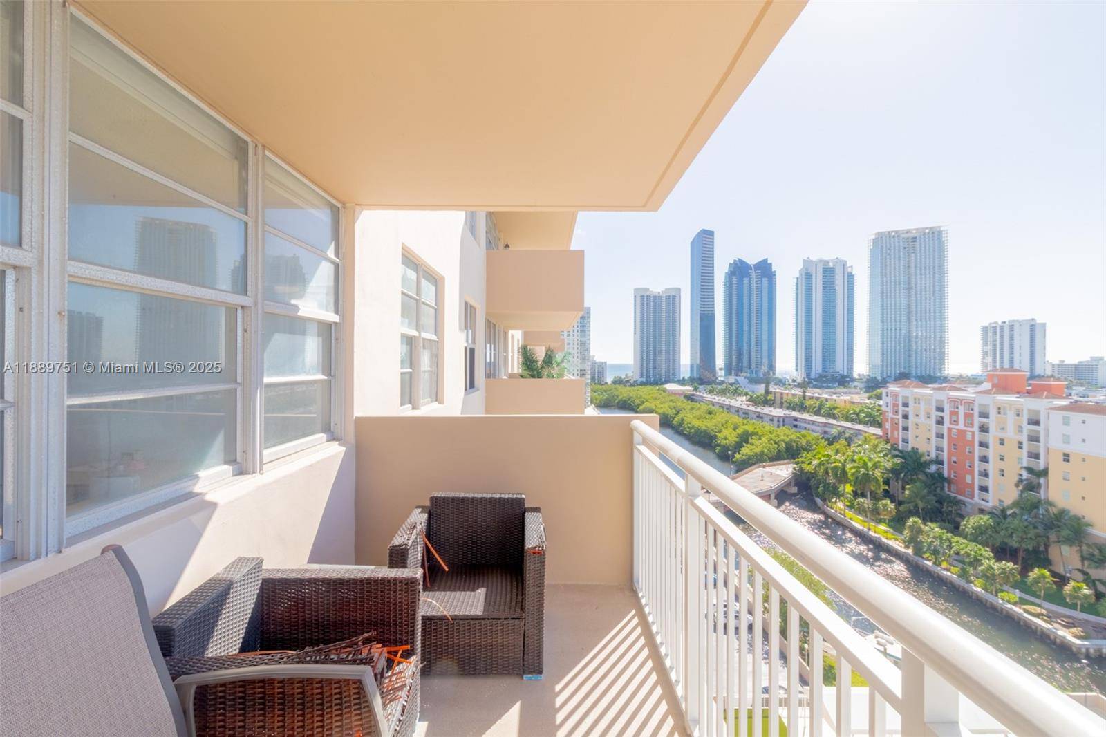 Sunny Isles Beach, FL 33160,250 174th St #1201