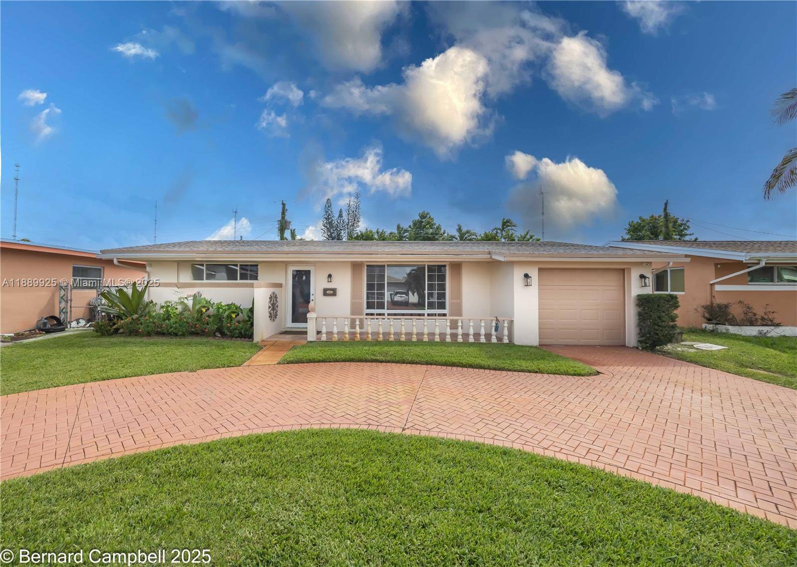 Miramar, FL 33023,6612 Dahlia Dr