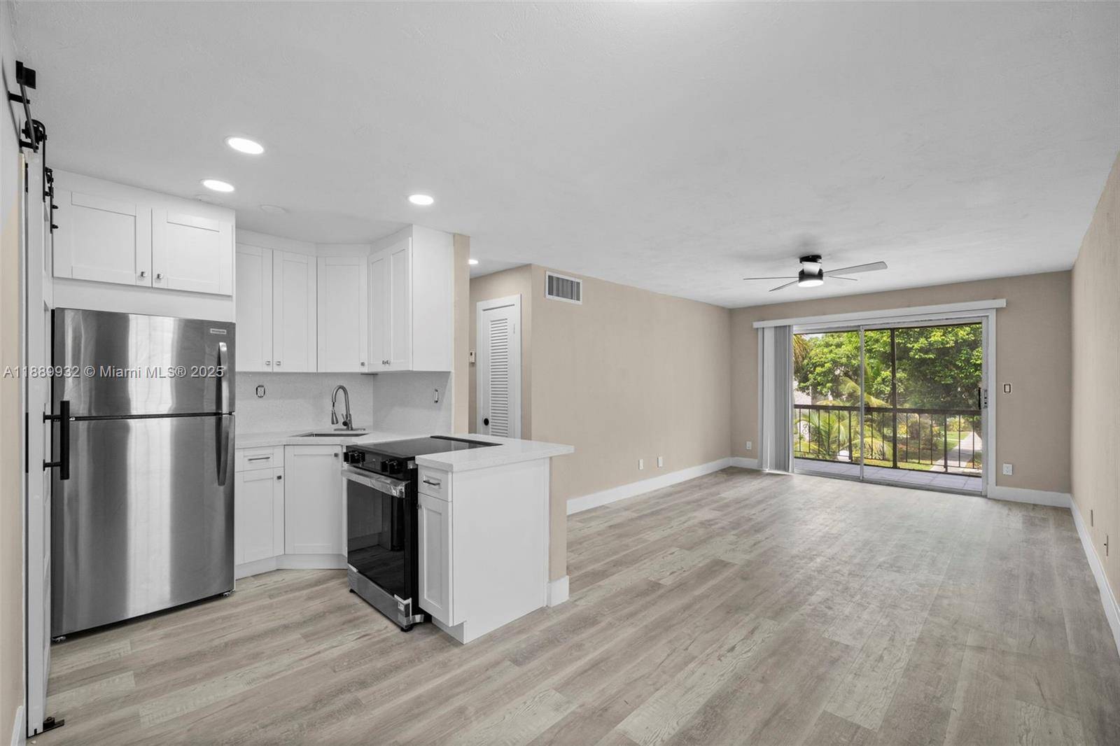 Palmetto Bay, FL 33176,8701 SW 141st St #A7