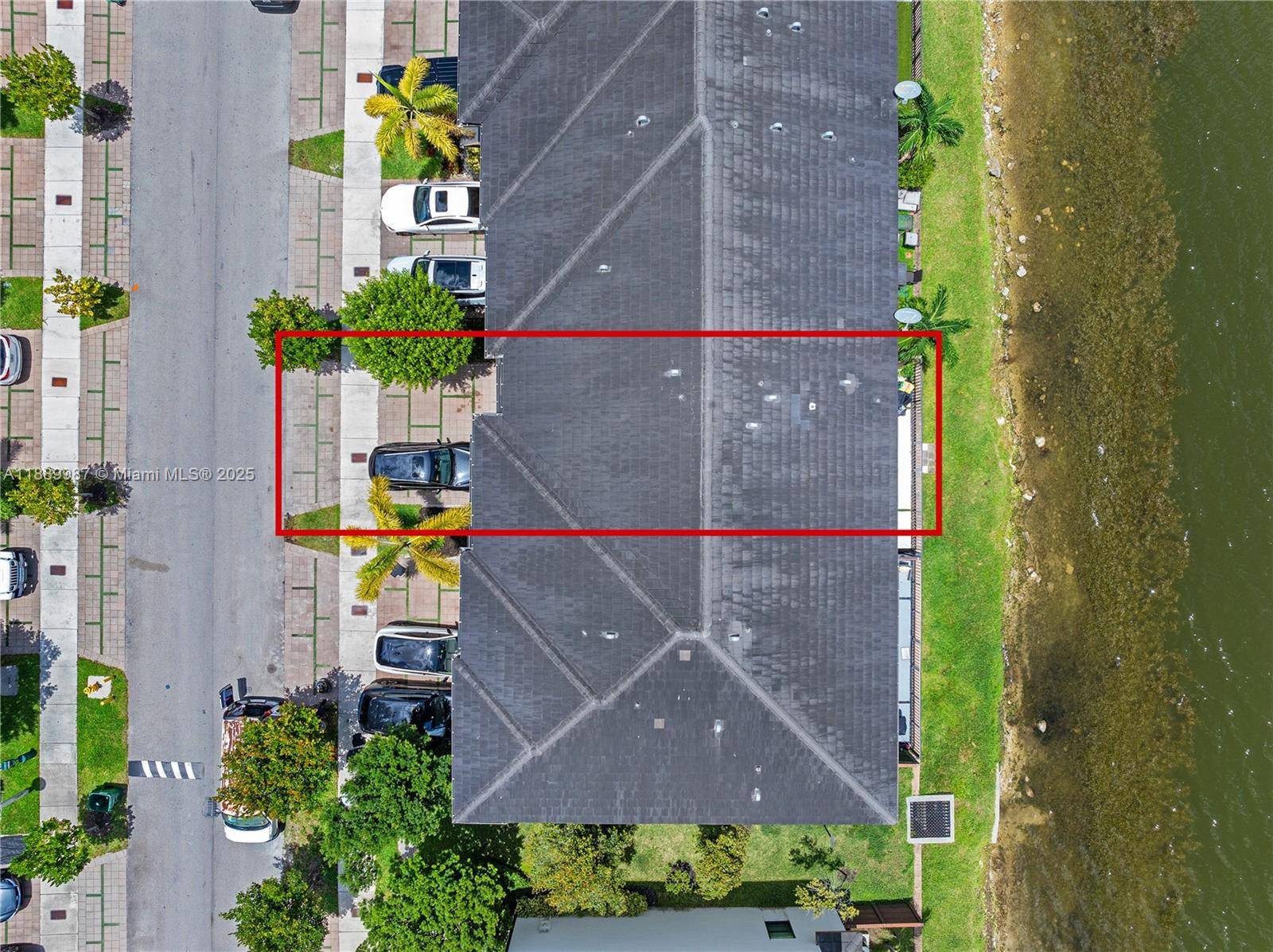 Miami Lakes, FL 33018,15673 NW 91st Ct