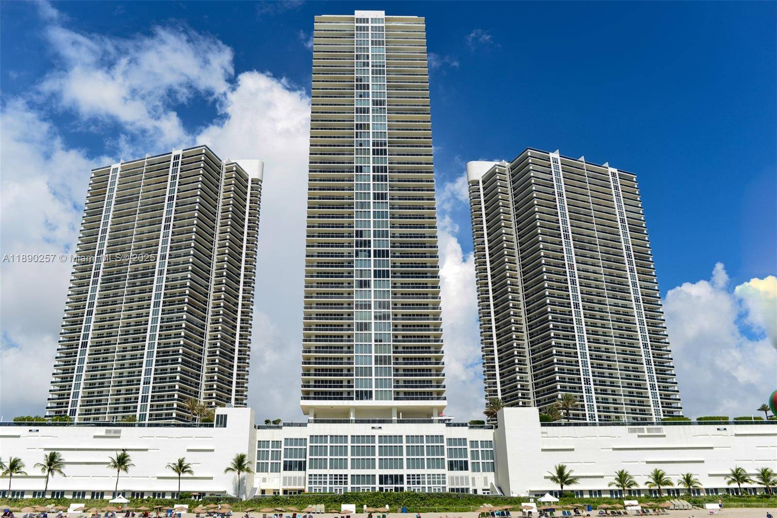 Hallandale Beach, FL 33009,1850 S Ocean Dr #1106