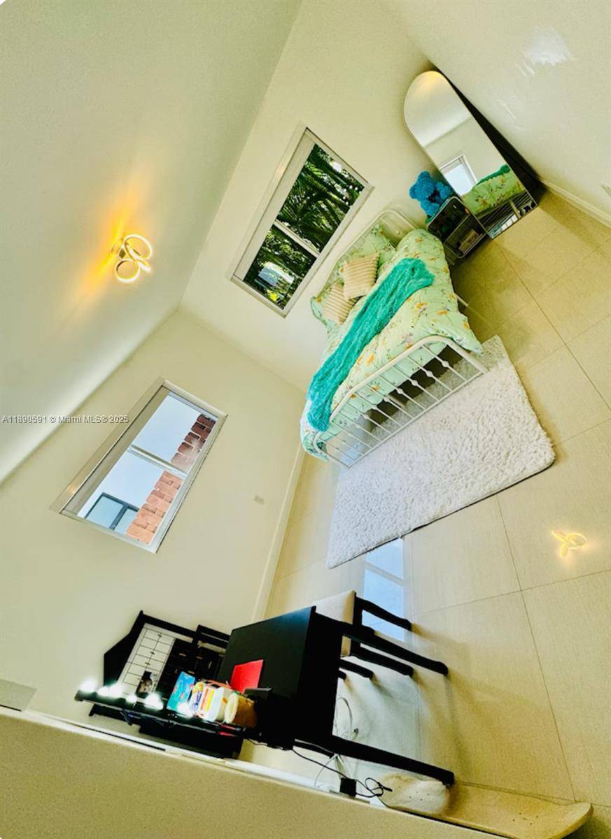 Surfside, FL 33154,9240 Byron Ave