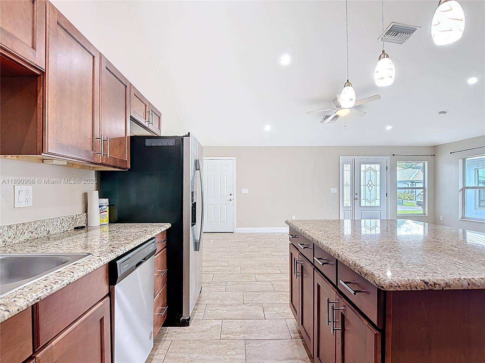 Other City - In The State Of Florida, FL 33935,177 Village Circle