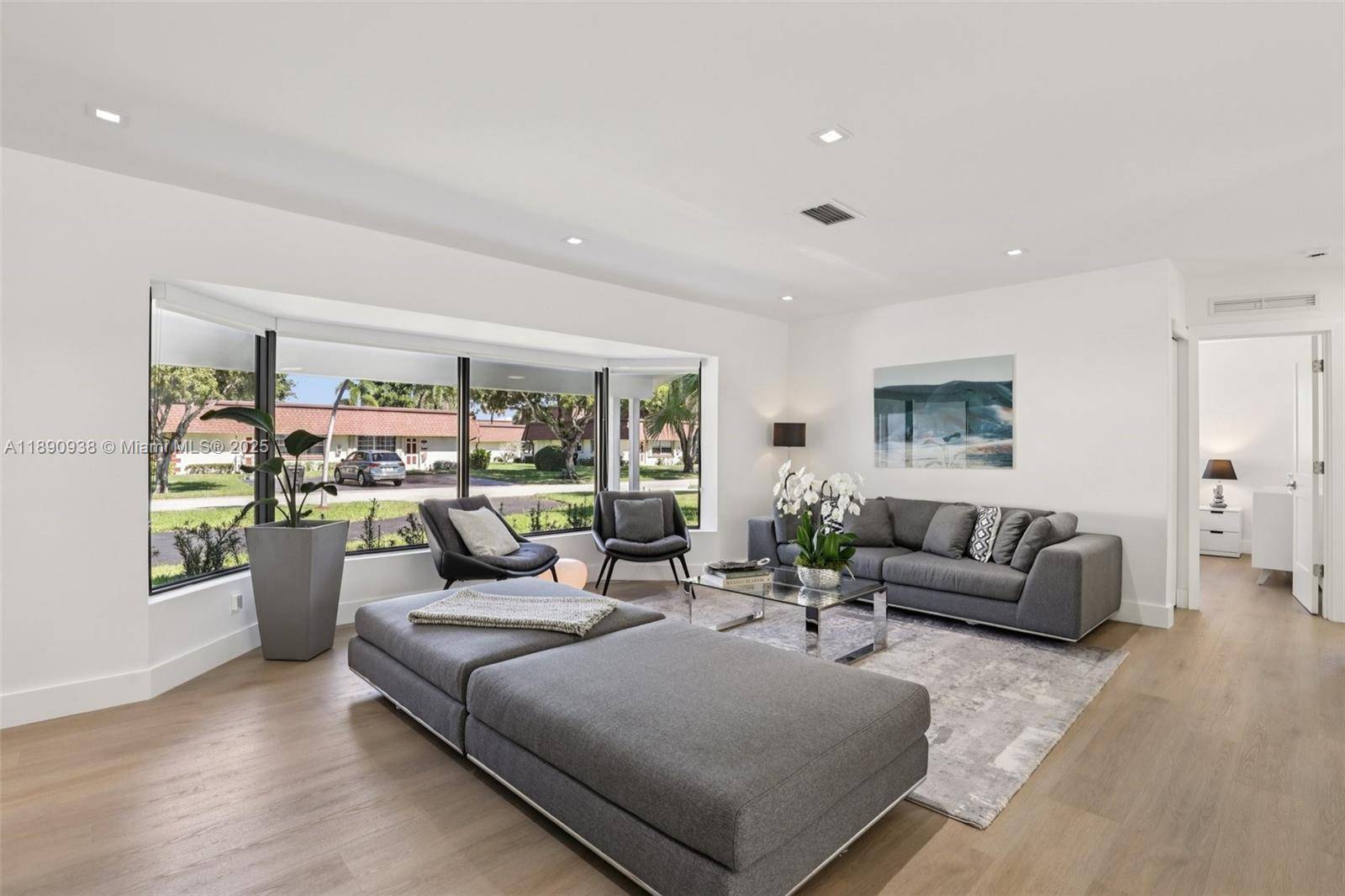 Lighthouse Point, FL 33064,1960 NE 32nd St