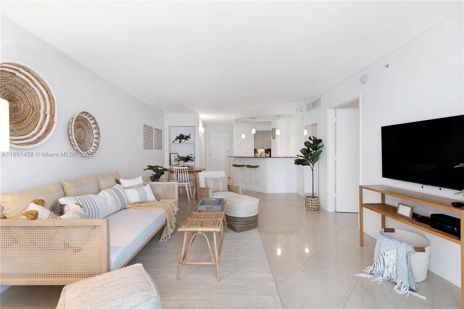 Miami Beach, FL 33141,6917 Collins Ave #508