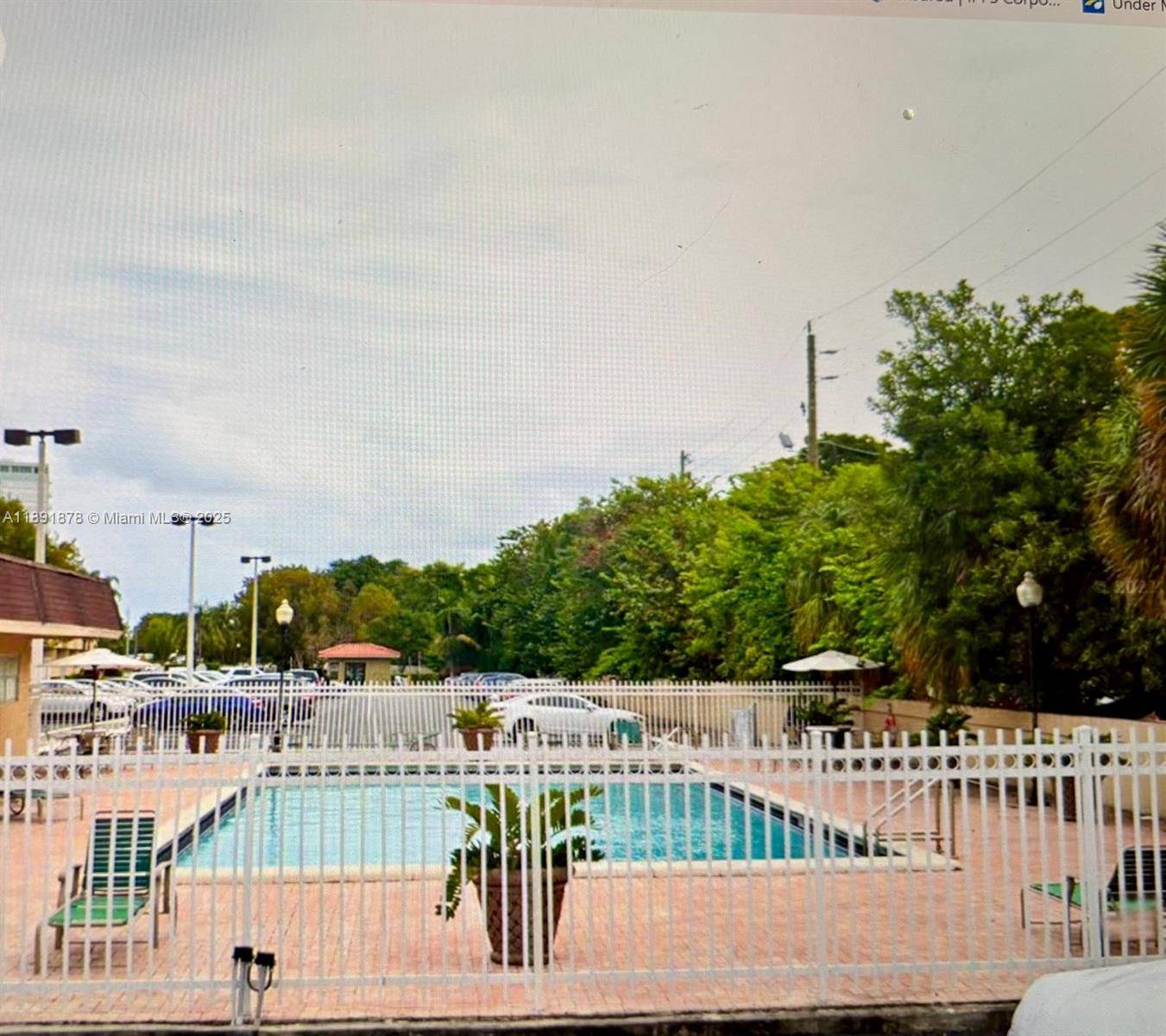 North Miami, FL 33181,1800 Sans Souci Blvd #234