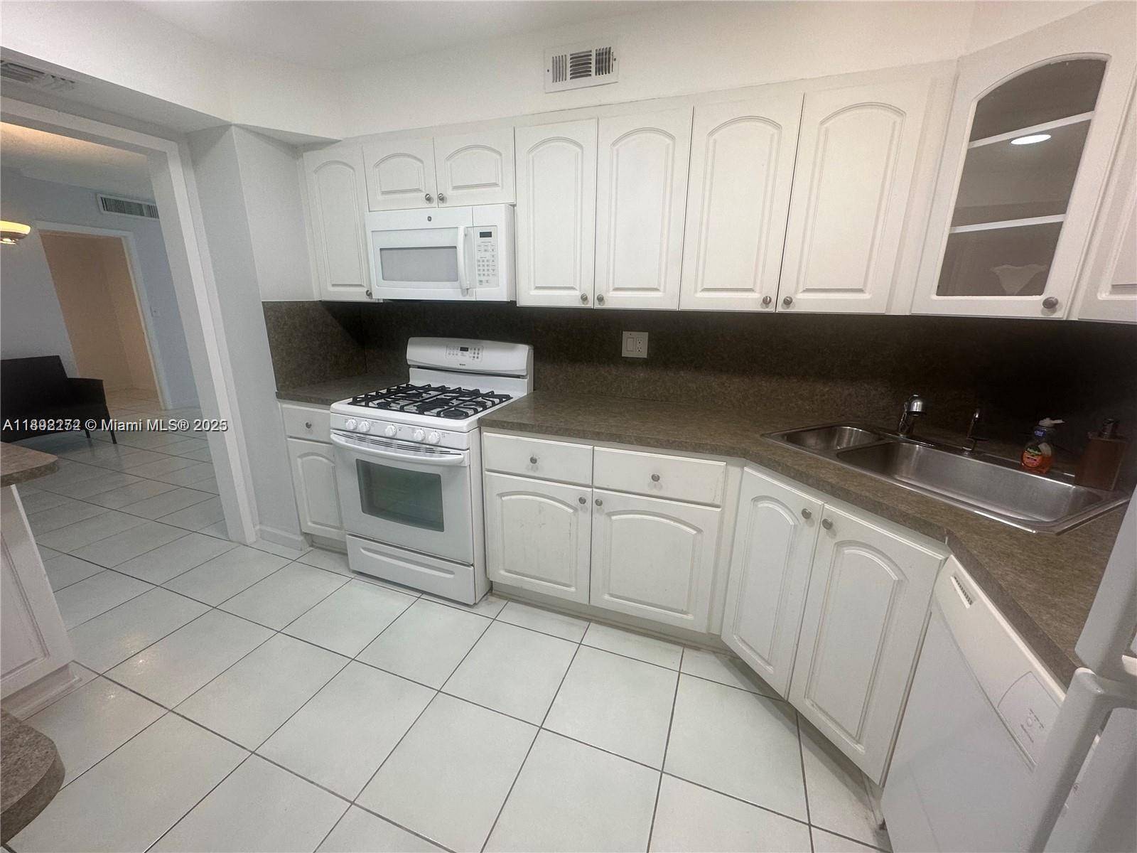 Hallandale Beach, FL 33009,2030 S Ocean Dr #1705