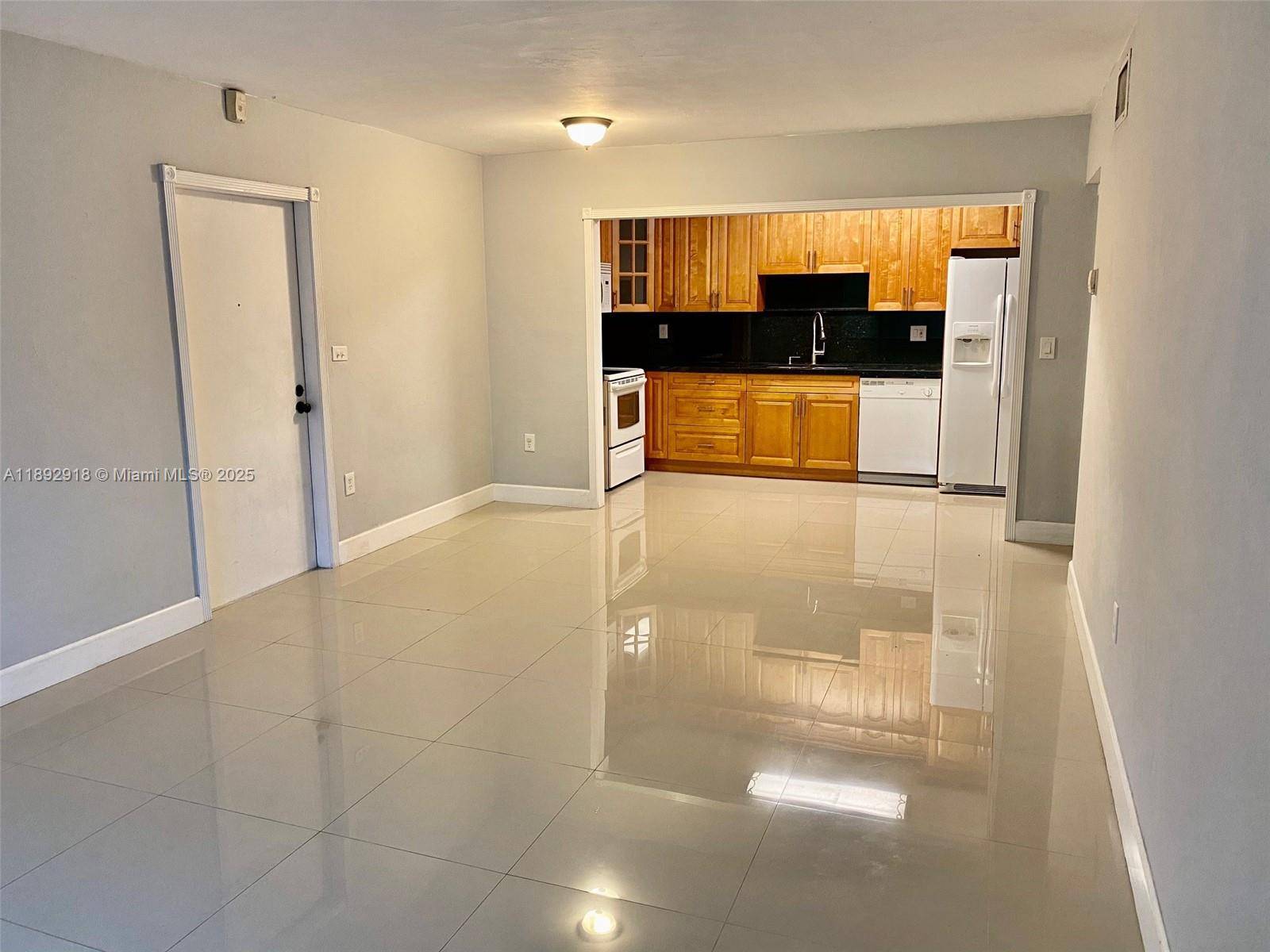 Miami, FL 33156,7913 SW 104th St #208G