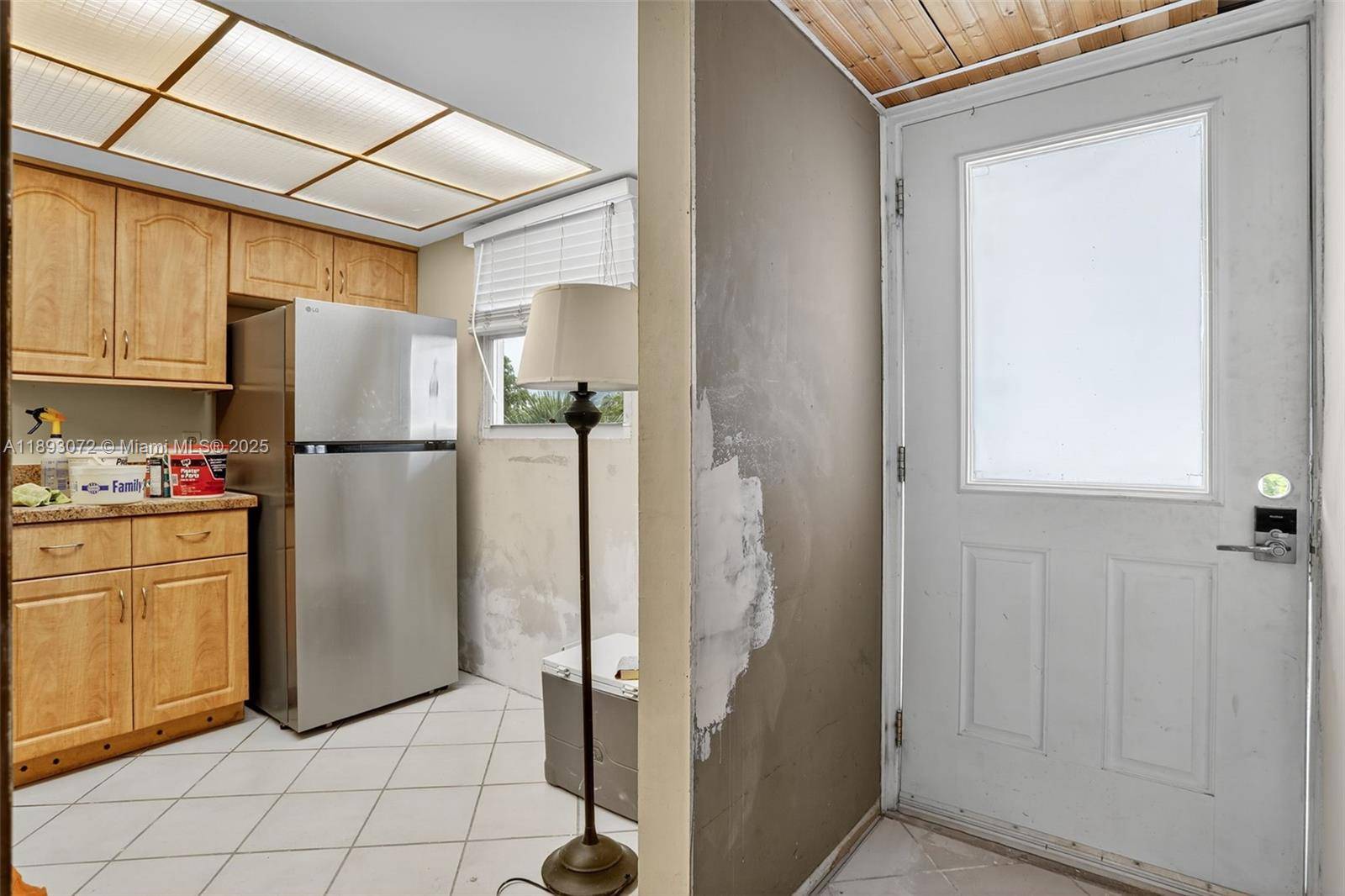 Oakland Park, FL 33309,106 Royal Park Dr #4C