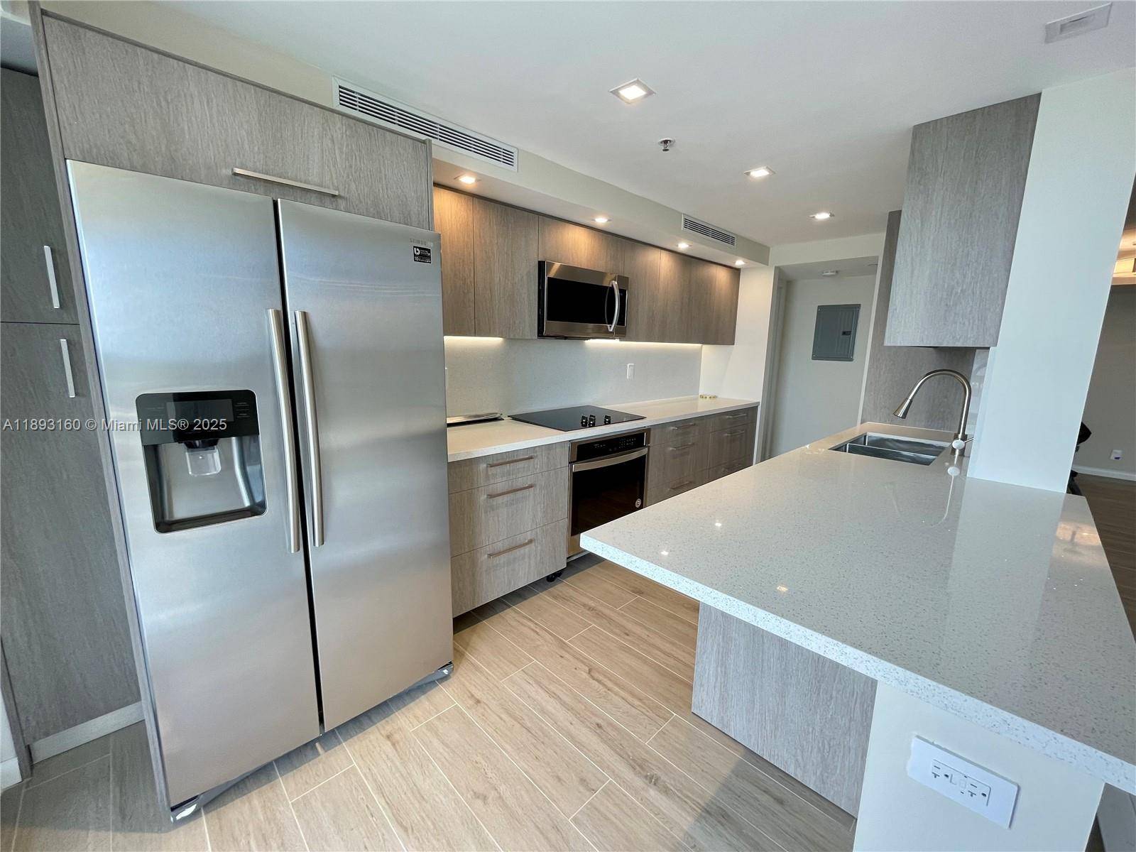 Sunny Isles Beach, FL 33160,290 174th St #2108