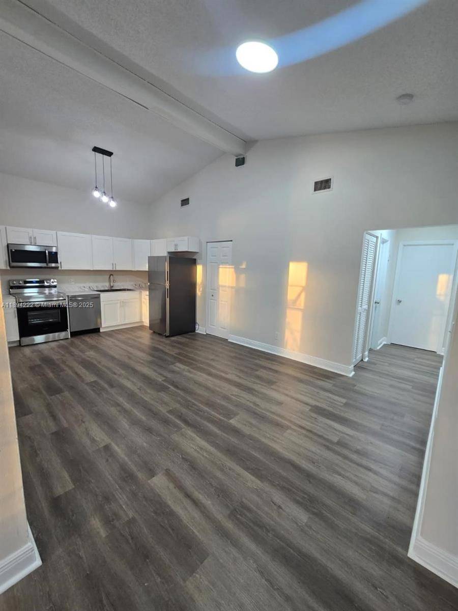 West Palm Beach, FL 33417,Address not disclosed