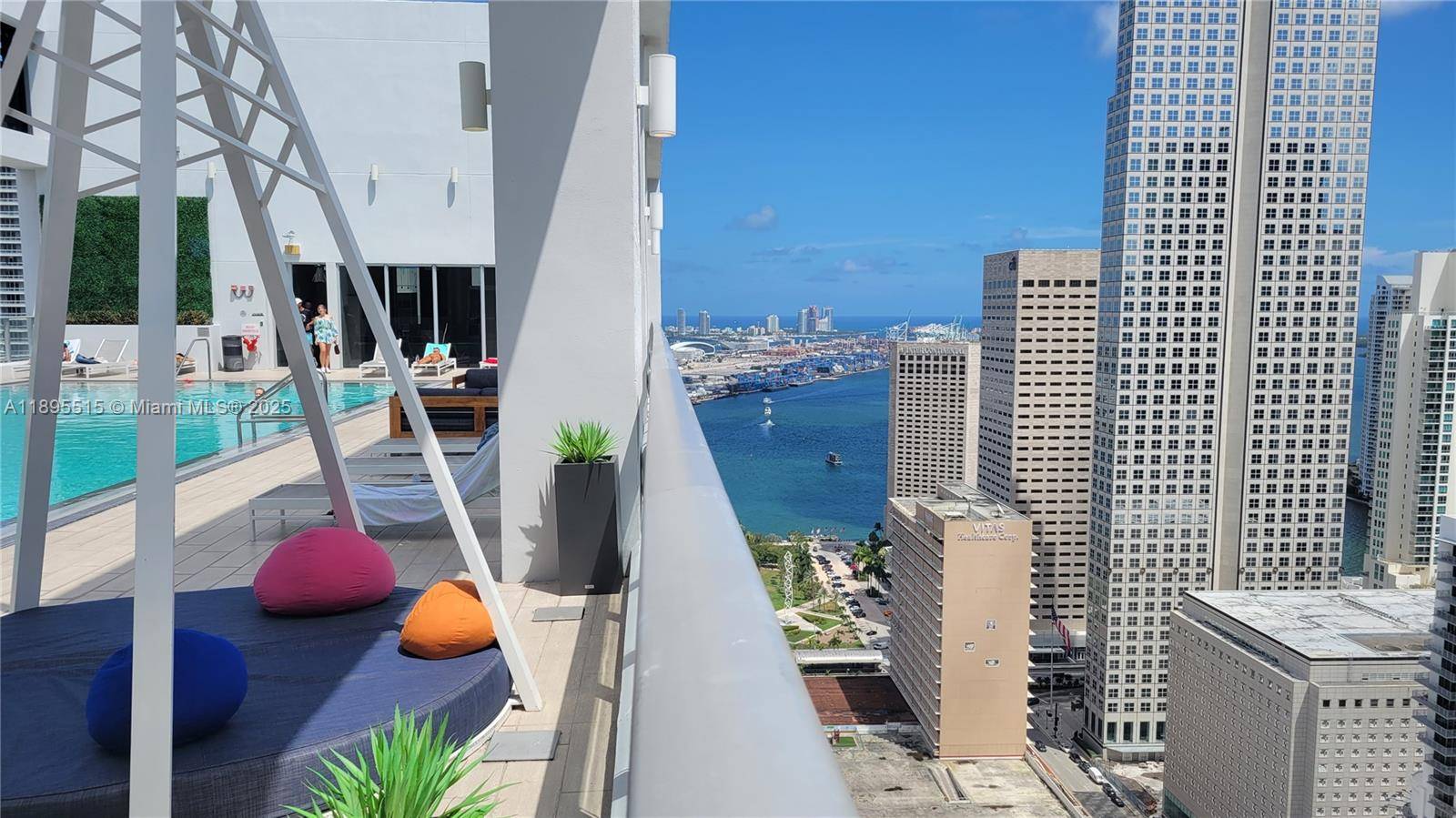 Miami, FL 33131,151 SE 1st St #3003