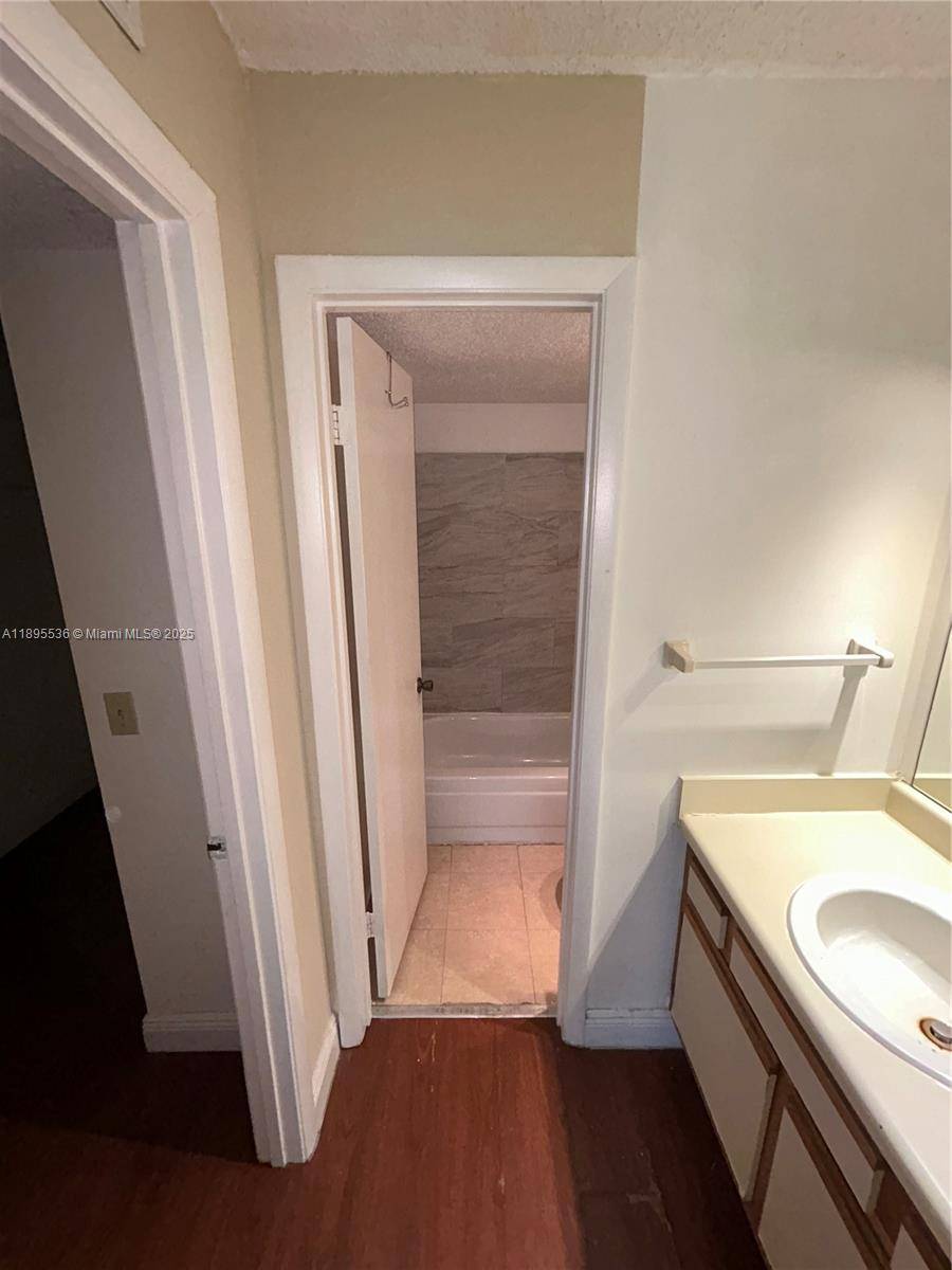 Pompano Beach, FL 33069,4261 W Mcnab Rd #31