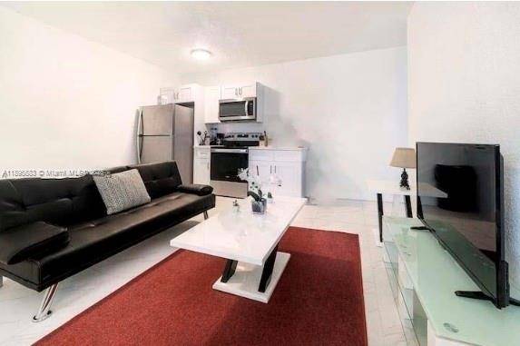 Miami Beach, FL 33141,903 80th St