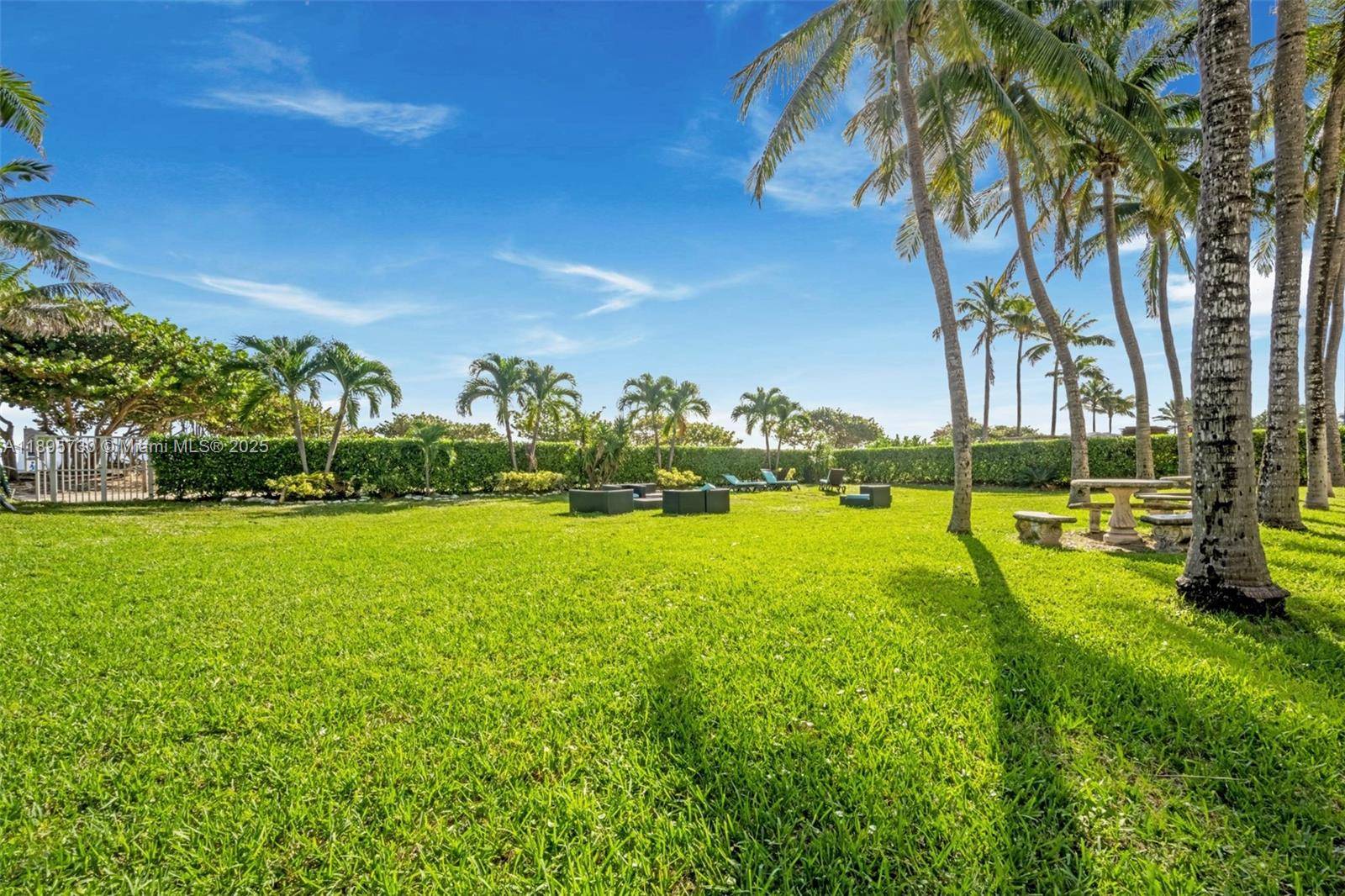 Surfside, FL 33154,9195 Collins Ave #812