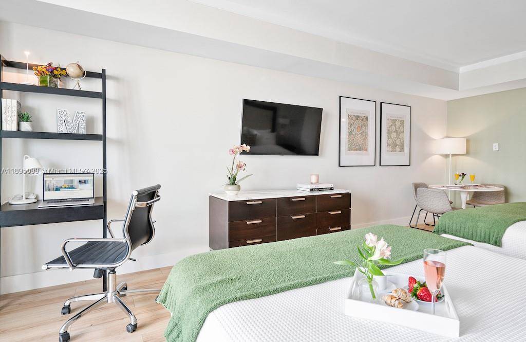 Miami, FL 33133,2889 Mcfarlane Rd #1403