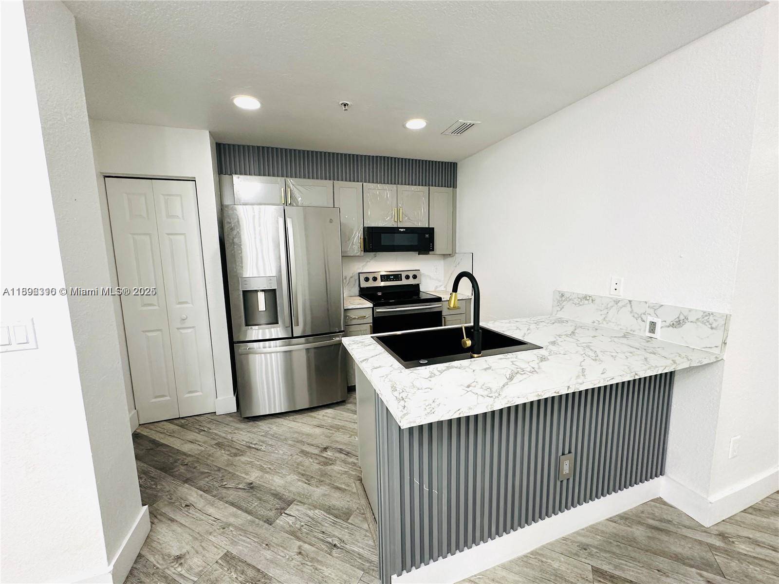 Riviera Beach, FL 33404,1962 Freeport Lane #1962