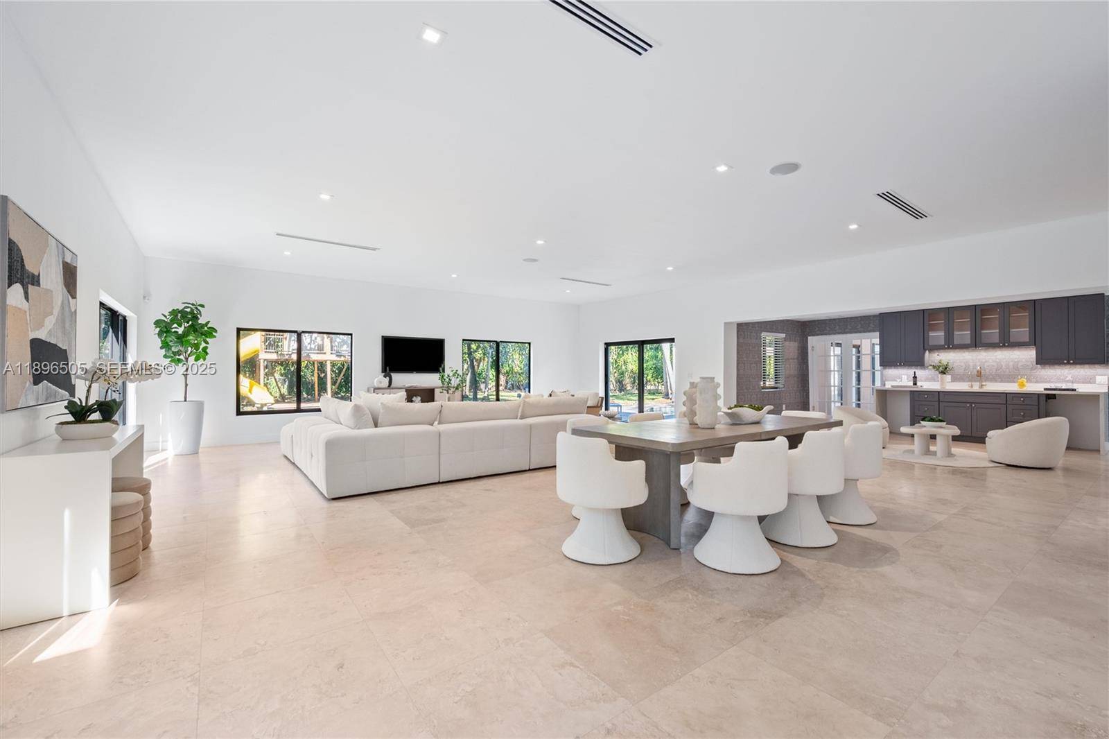 Miami, FL 33143,8501 SW 68th St Rd