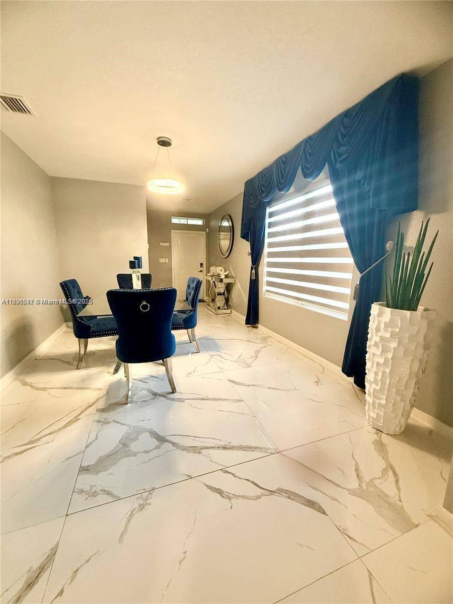 Florida City, FL 33034,600 NE 5 Terr