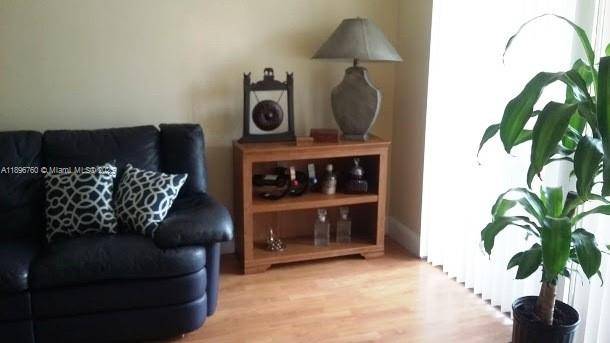 Doral, FL 33166,8373 Lake Dr #301