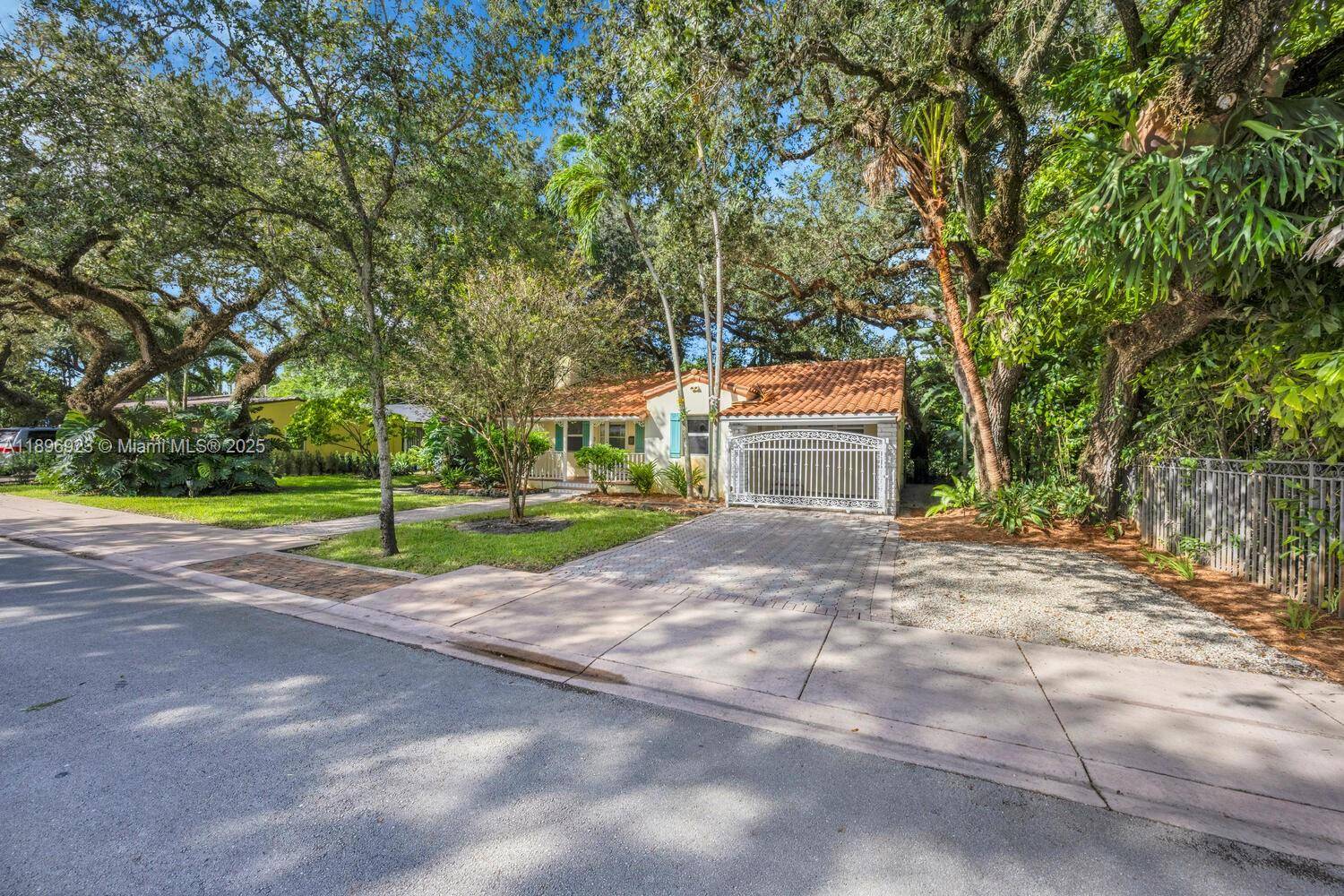 Coral Gables, FL 33134,1100 El Rado St