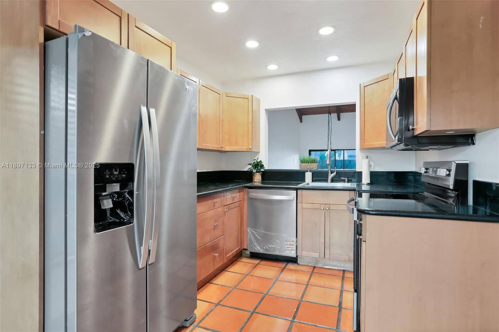 Davie, FL 33324,Address not disclosed