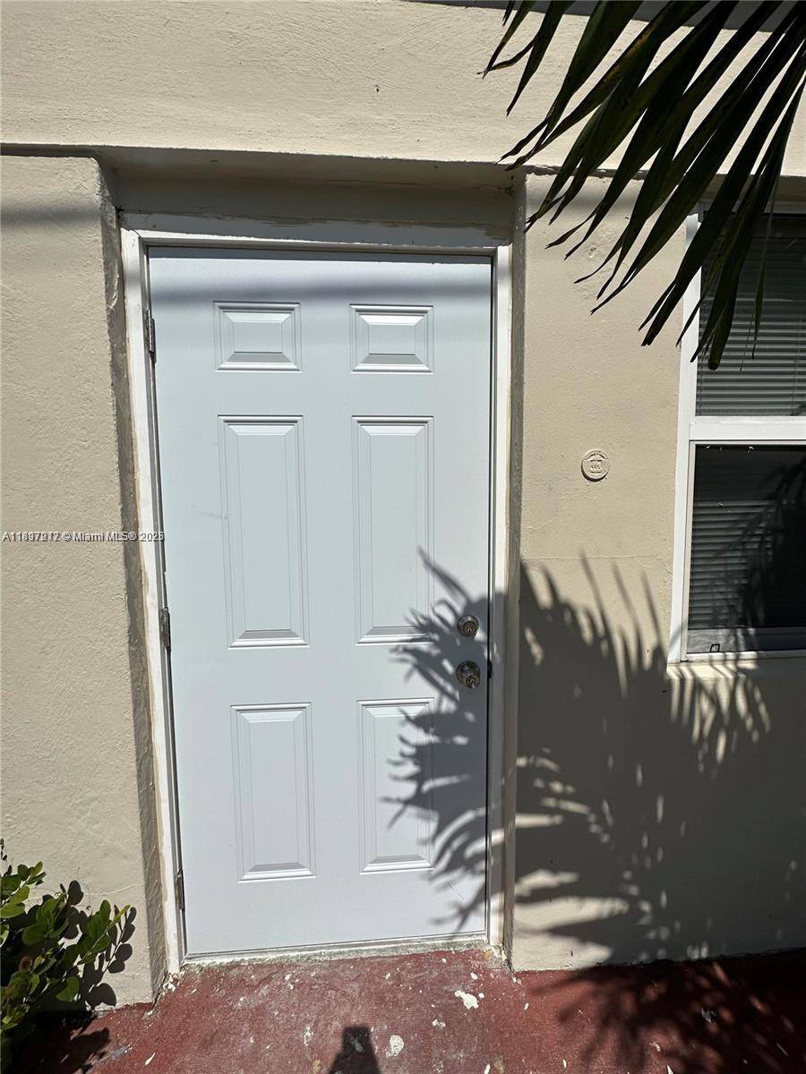 Hollywood, FL 33020,1956 Lincoln St #10